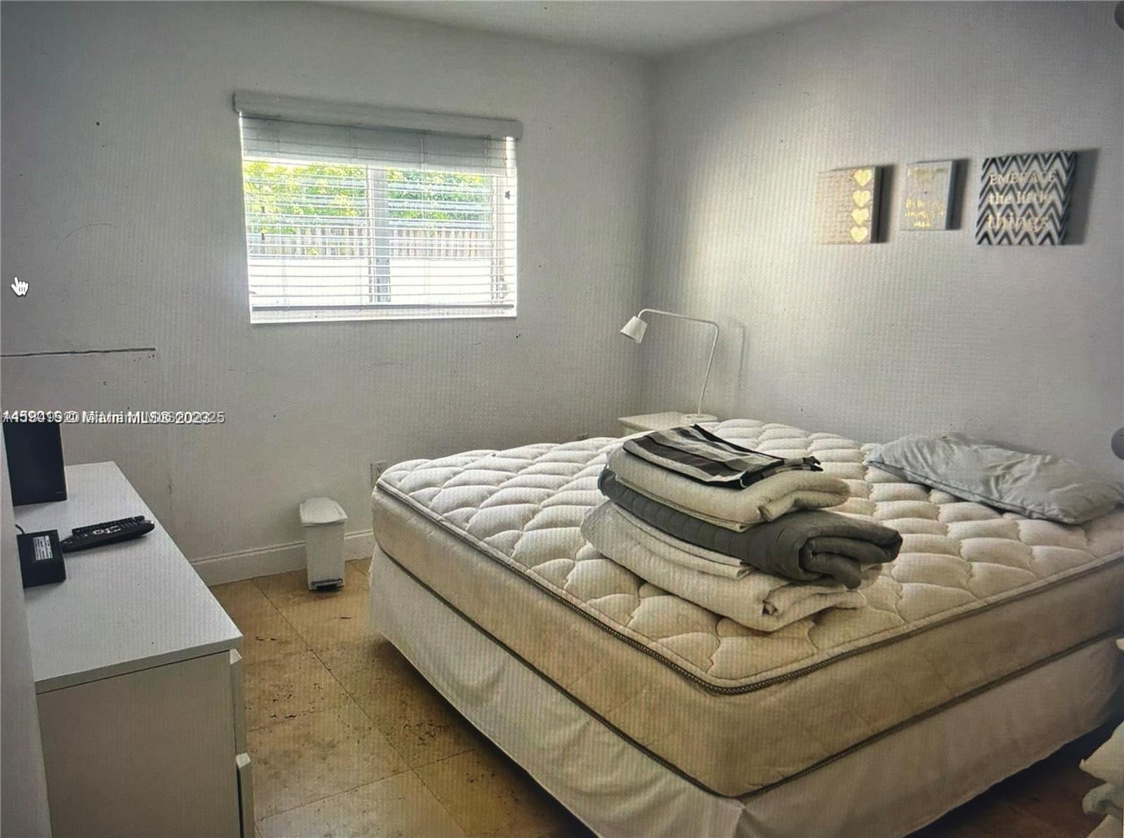 SUNRISE CLUB CONDO - Residential Lease