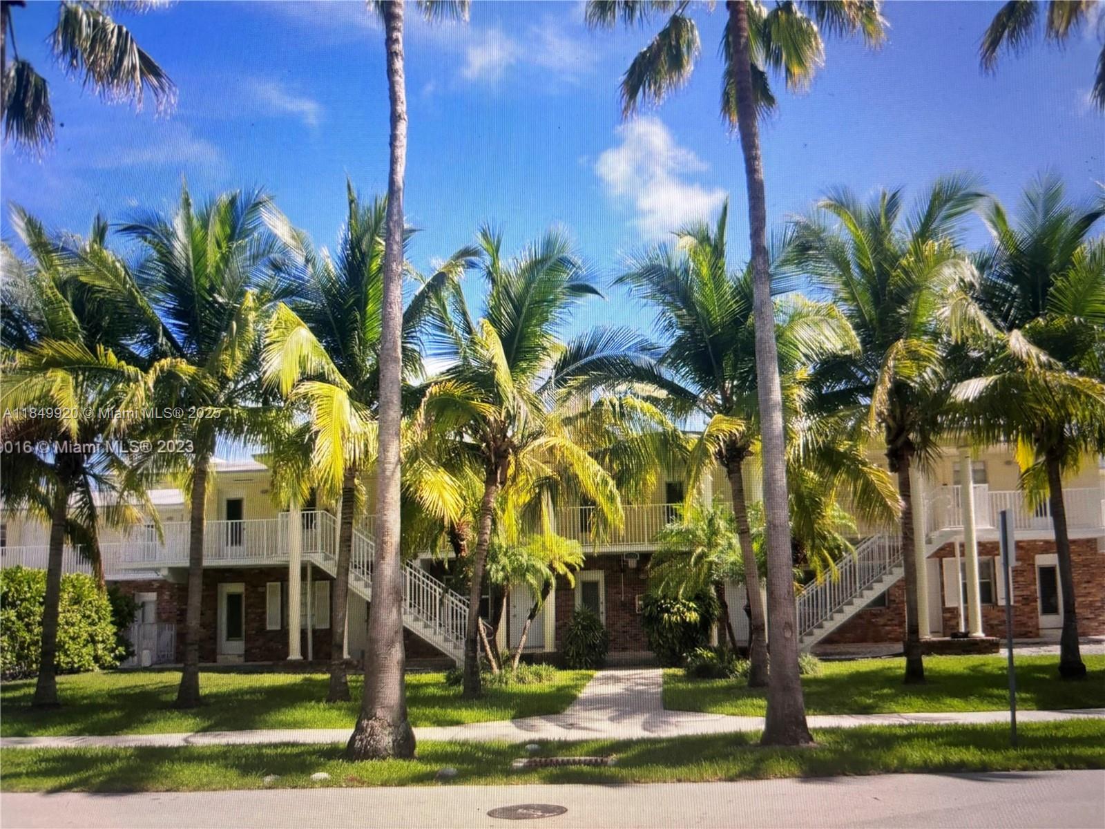 very nice furnished and perfectly located 1 bedroom/ 1 bathroom unit. Freshly painted. First floor entry, living/ dining room, kitchen with individual entrance. One bedroom with a large walk-in closeted bathroom with shower. Assigned parking #9 + 3 visitors spots. 2 blocks away from beach access, walking distance to supermarket and plazas. Amenities: laundry room, swimming pool, mail. Vacant!