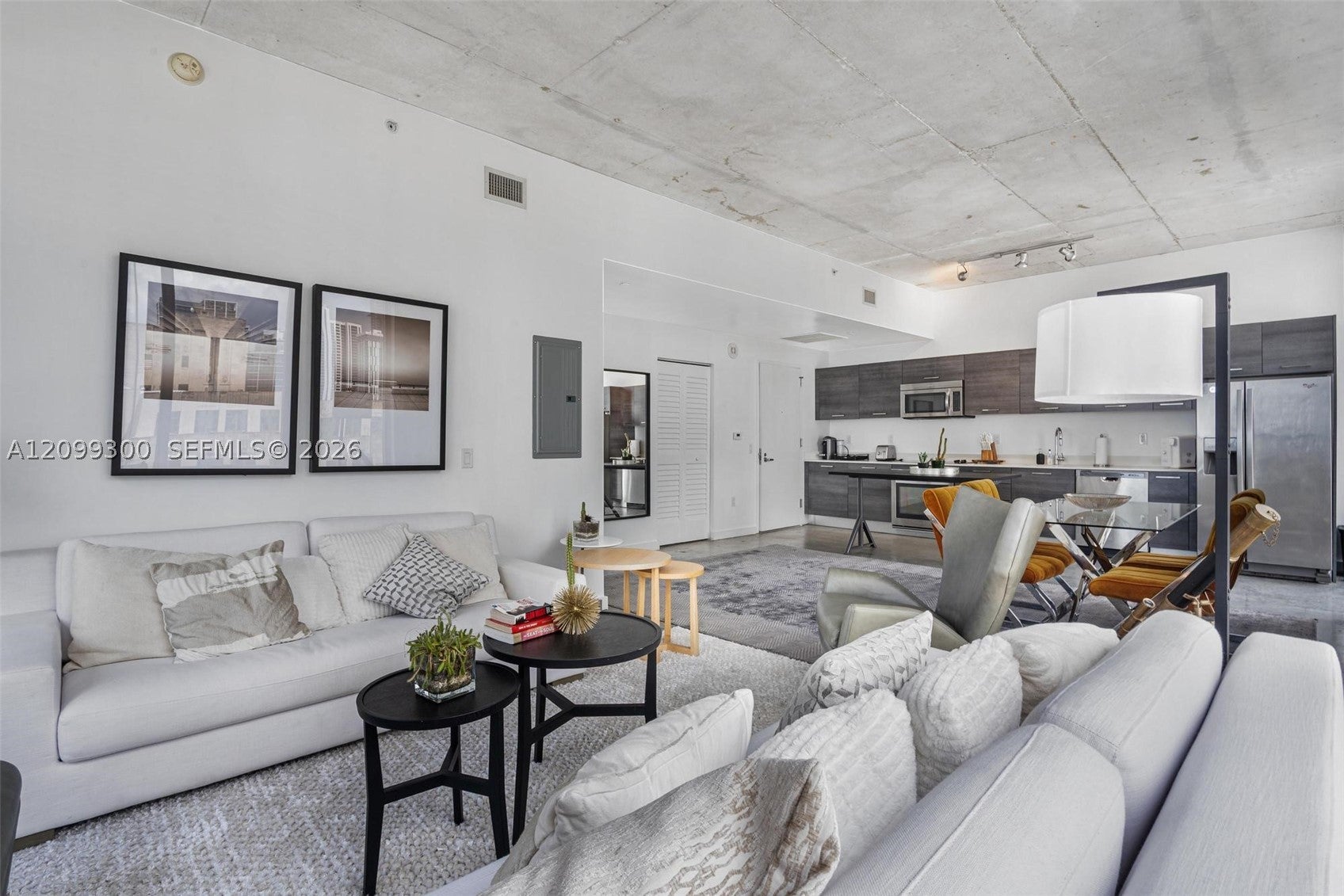 View photos, virtual tours, details... 151 SE 1st St 2102