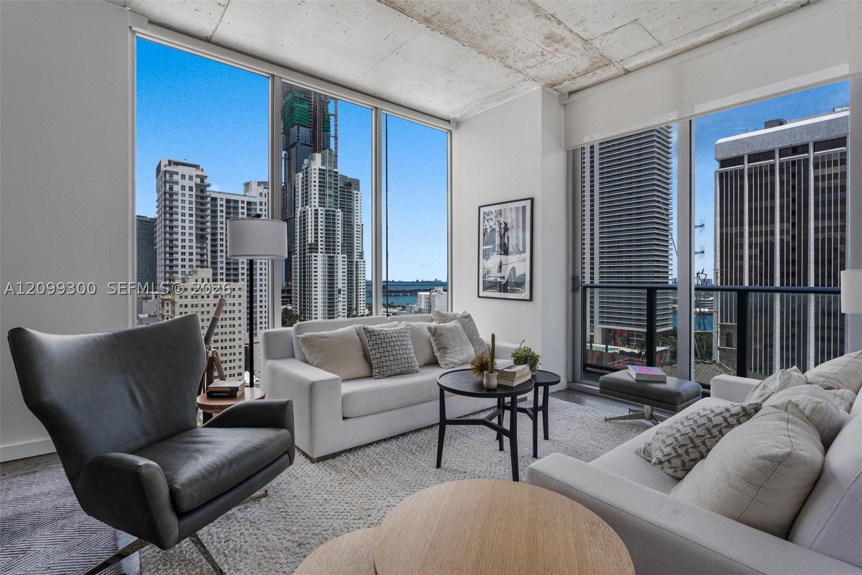View photos, virtual tours, details... 151 SE 1st St 2102
