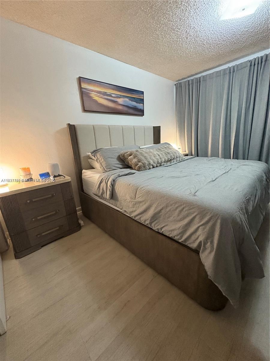7545 E Treasure Dr 4K