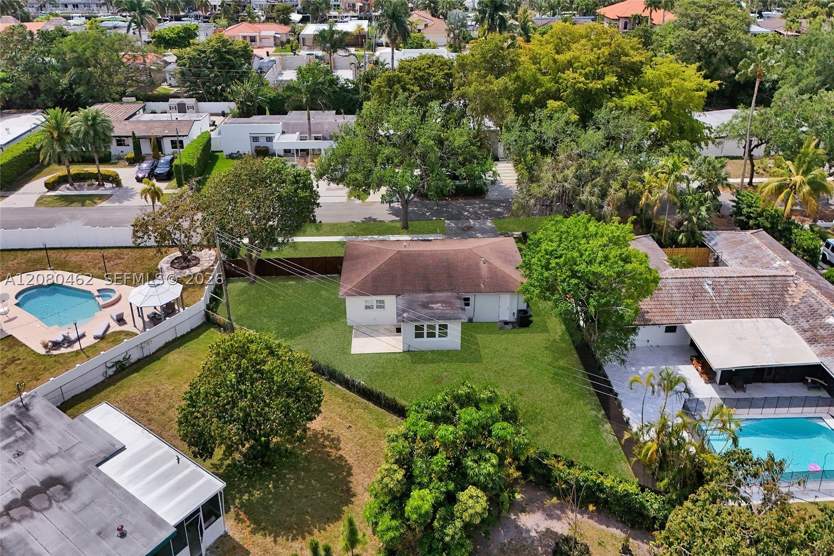 2125 Alamanda Dr