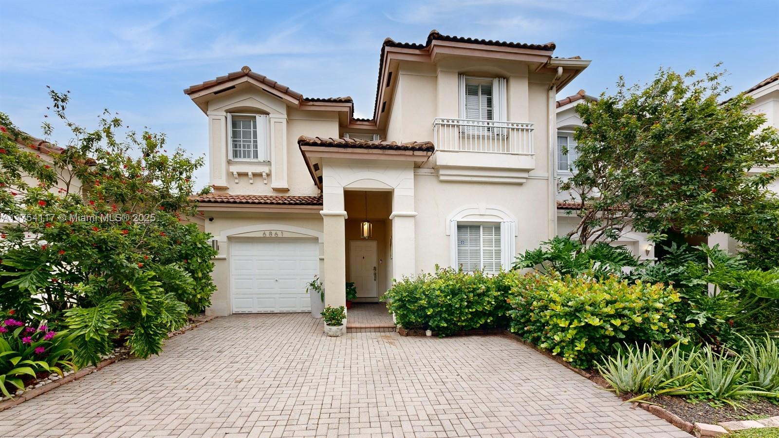 Property for Sale at 6861 Nw 107th Ct, Doral, Miami-Dade County, Florida - Bedrooms: 3 
Bathrooms: 3  - $790,000