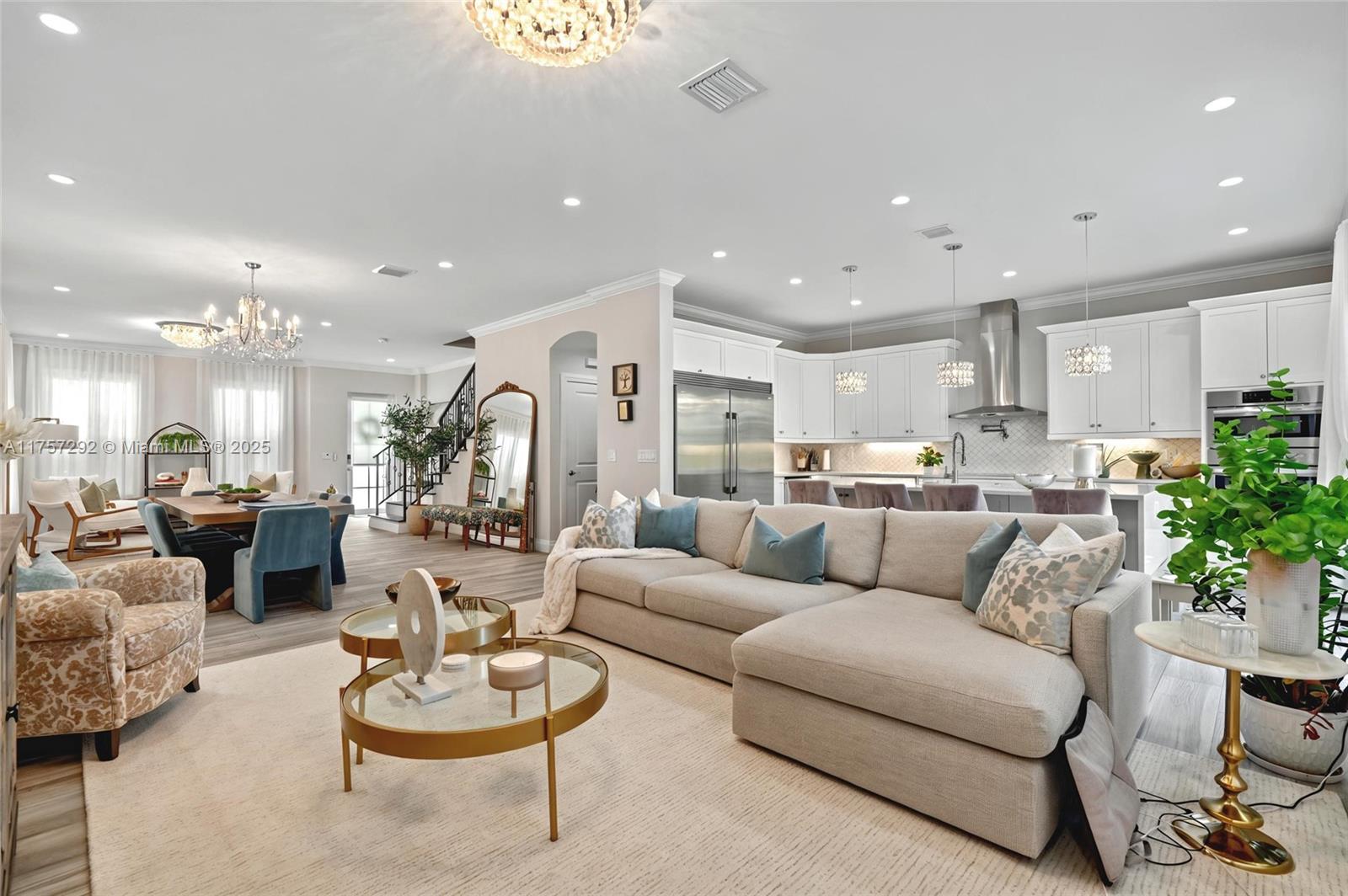 RIVER OAKS - Residential
