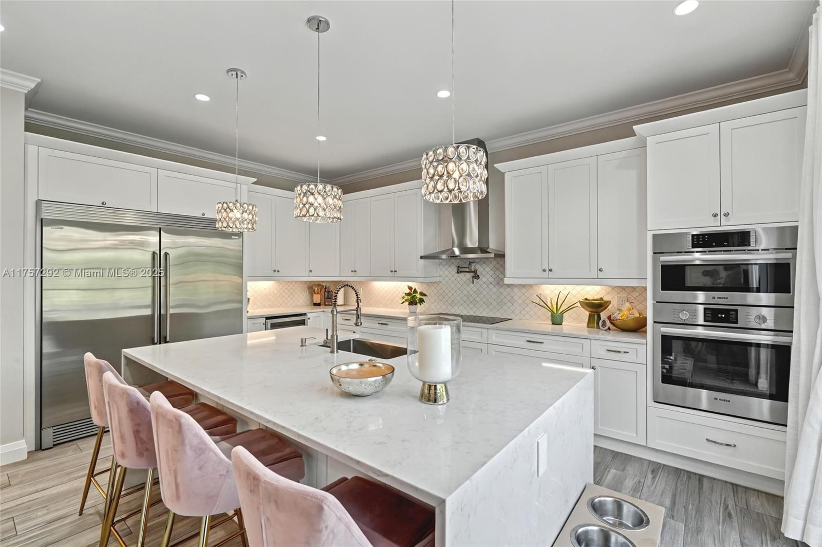 RIVER OAKS - Residential