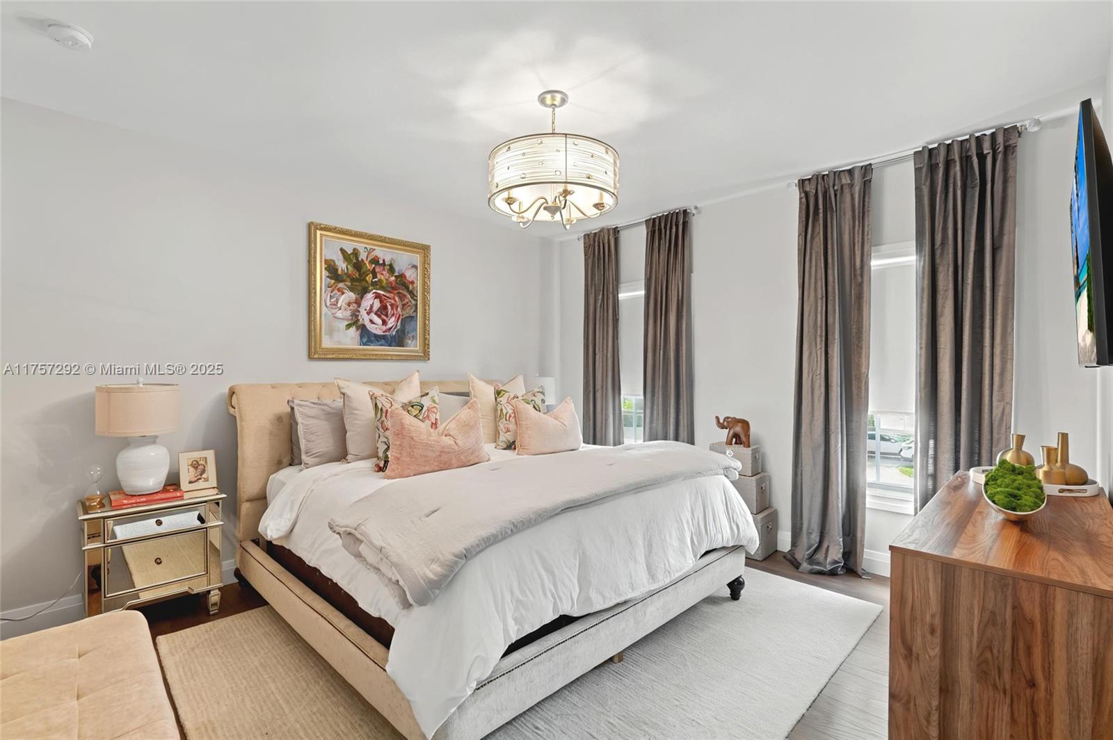 RIVER OAKS - Residential