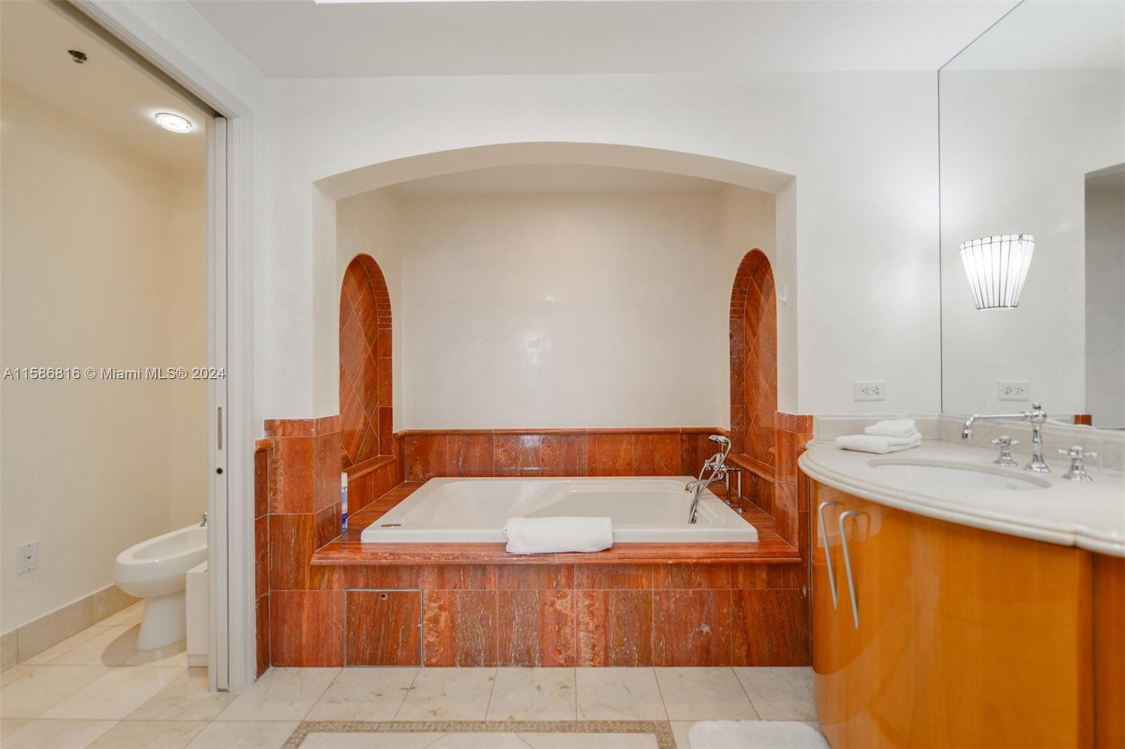 ACQUALINA OCEAN RESIDENCE - Residential