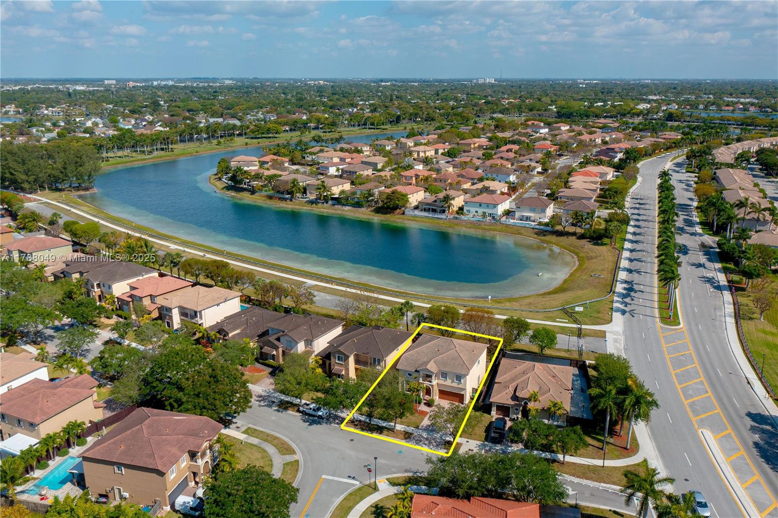Property for Sale at 9369 Sw 224th Ter, Cutler Bay, Miami-Dade County, Florida - Bedrooms: 5 
Bathrooms: 3  - $725,000