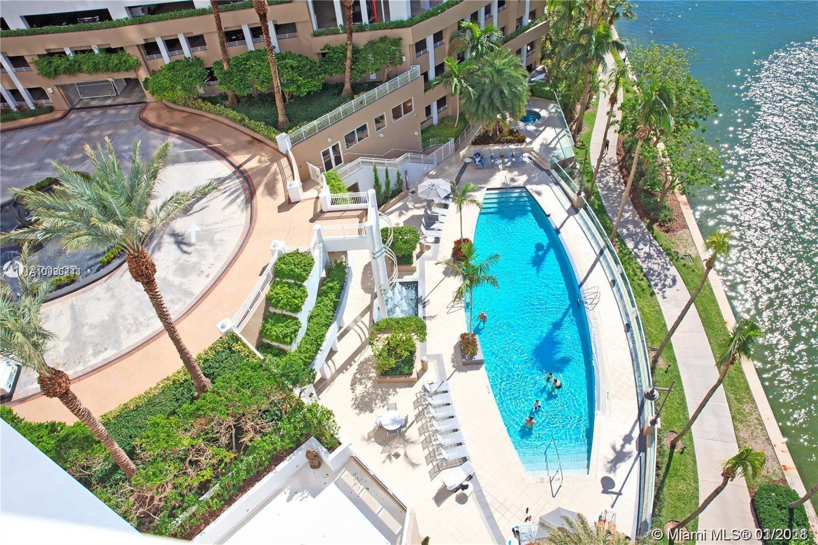 CARBONELL CONDO - Residential
