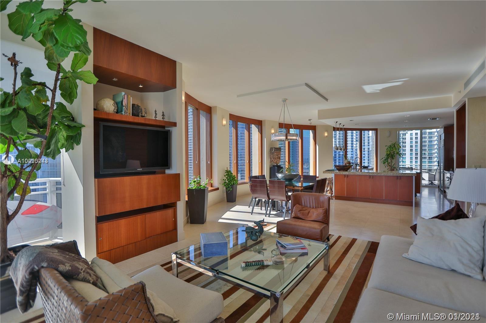 CARBONELL CONDO - Residential
