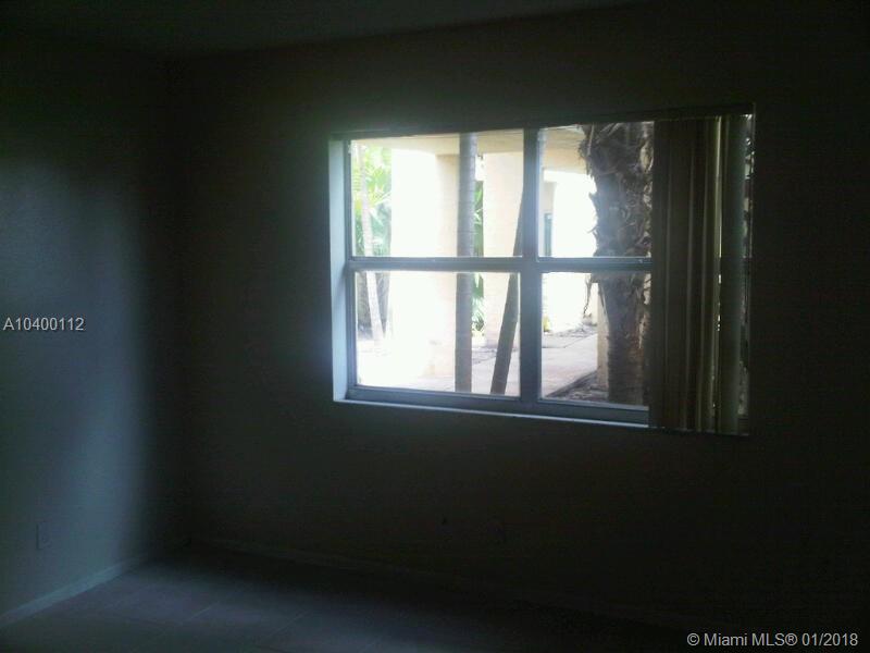 VENETIAN GARDENS AT COUNT - Residential Lease