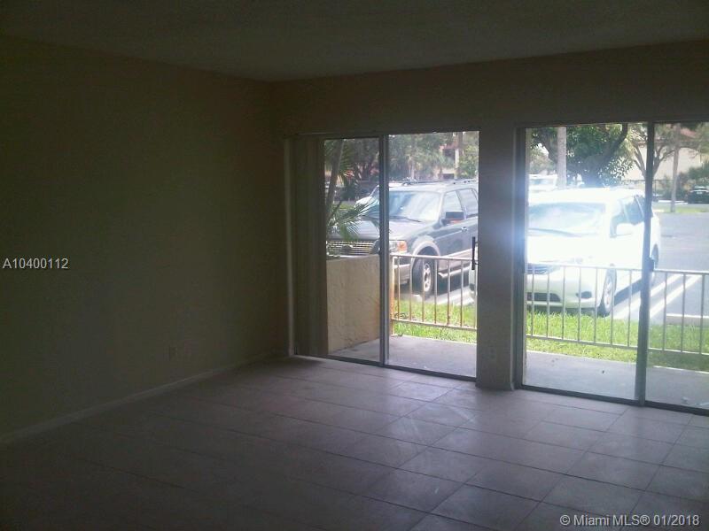 VENETIAN GARDENS AT COUNT - Residential Lease