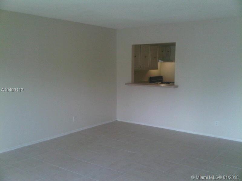 VENETIAN GARDENS AT COUNT - Residential Lease