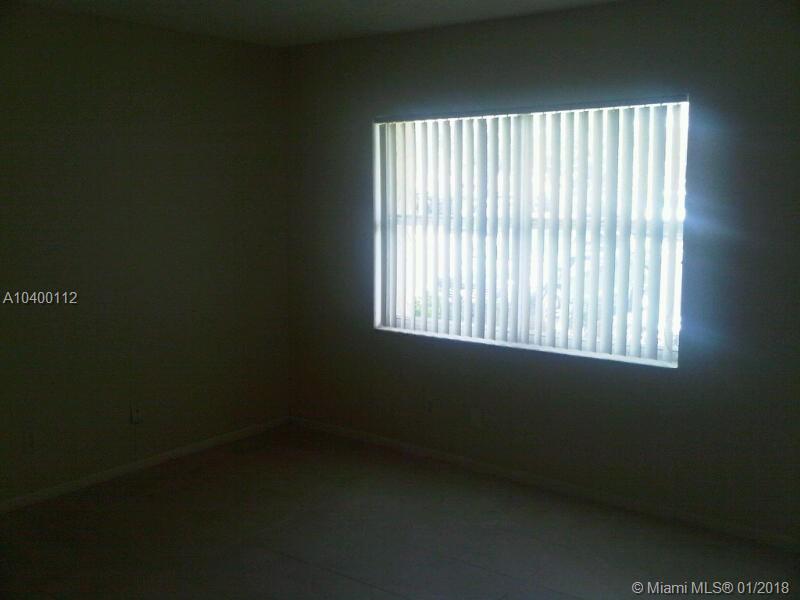 VENETIAN GARDENS AT COUNT - Residential Lease