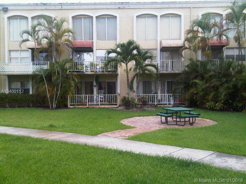 VENETIAN GARDENS AT COUNT - Residential Lease