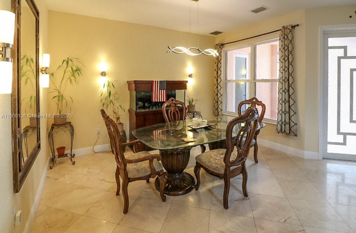 SILVER FALLS - Residential