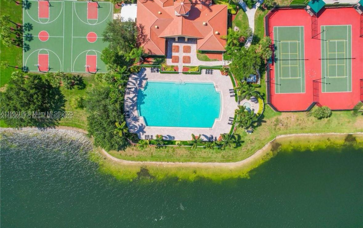 SILVER FALLS - Residential