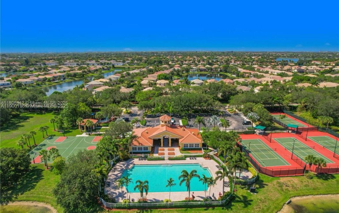 SILVER FALLS - Residential