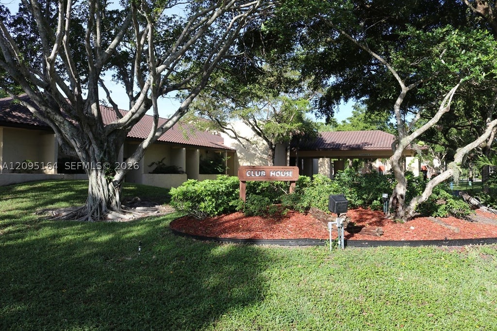 Photo of 8220 SW 24th St #4304, North Lauderdale, FL 33068 (MLS # A12095164)