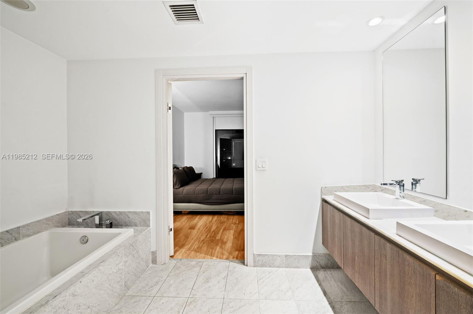 801 SMA RESIDENCES CONDO - Residential Lease