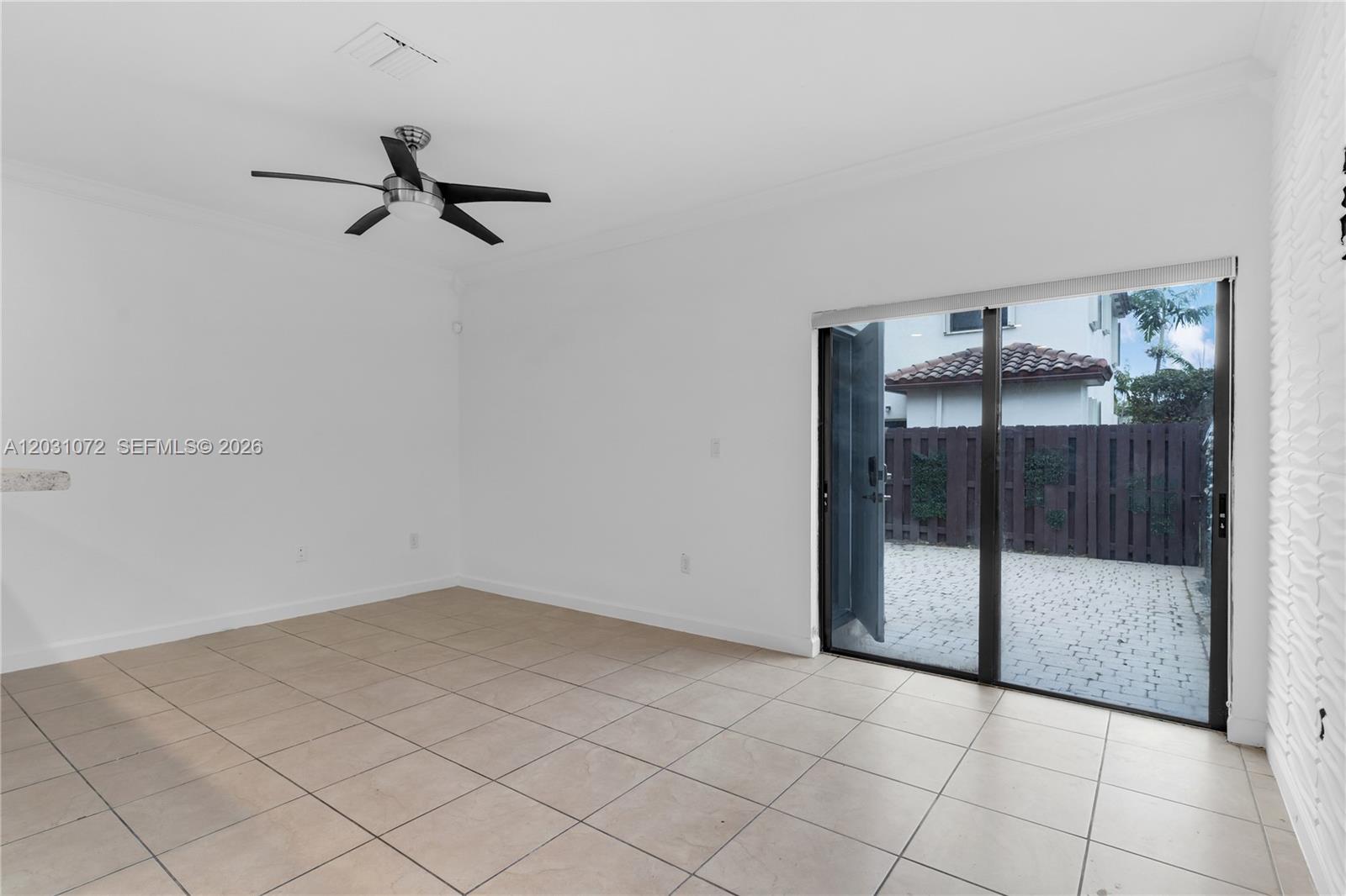 3202 SE 6th St 3202