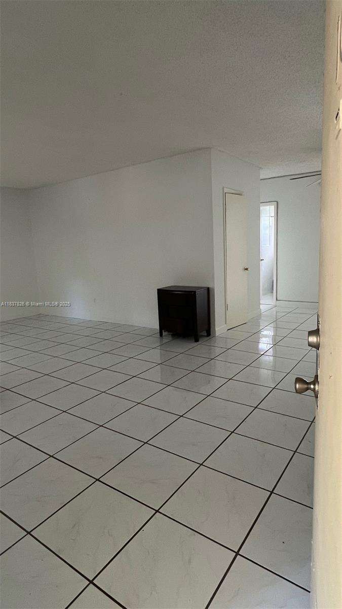 7920 East Dr 10