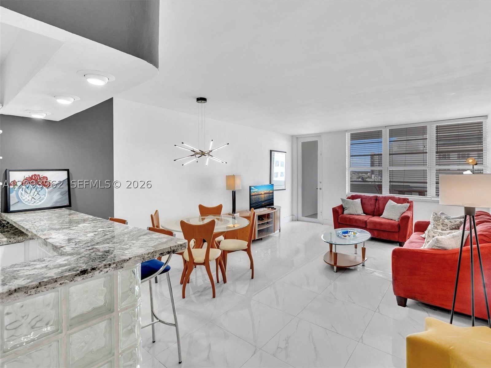 100 Lincoln Rd 710