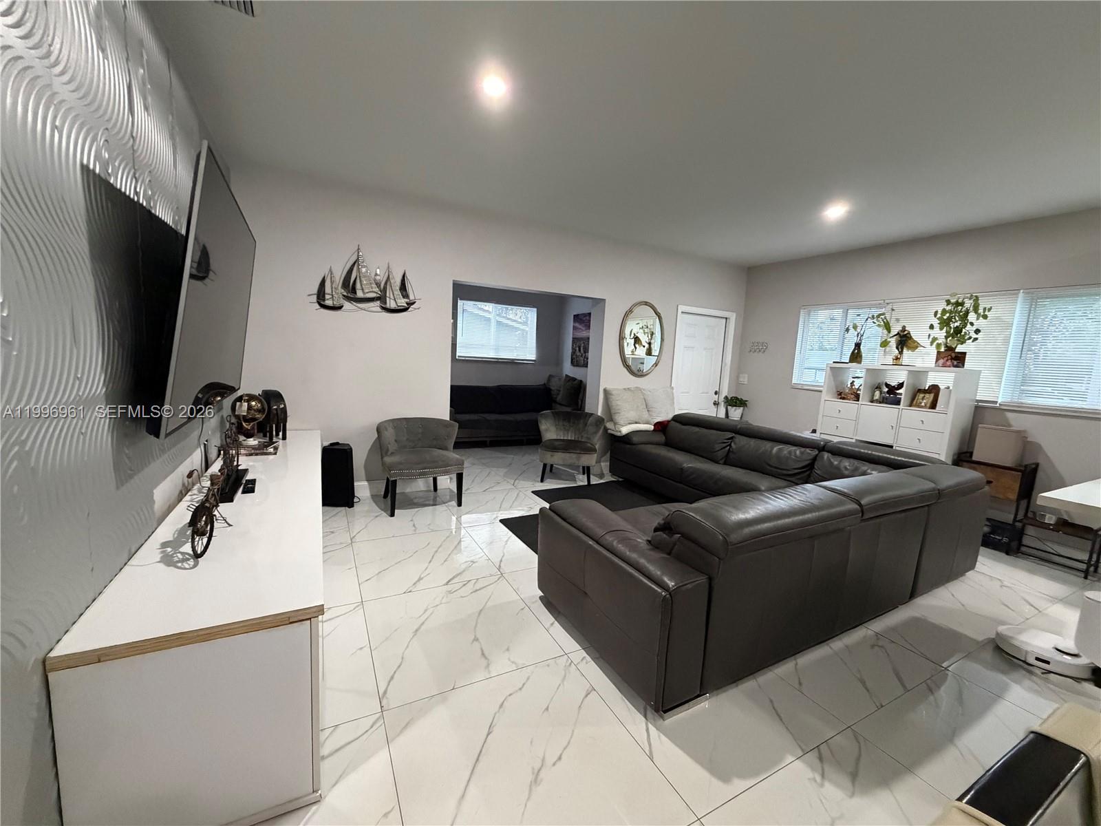 SUNSHINE PARK ESTATES ADD - Residential