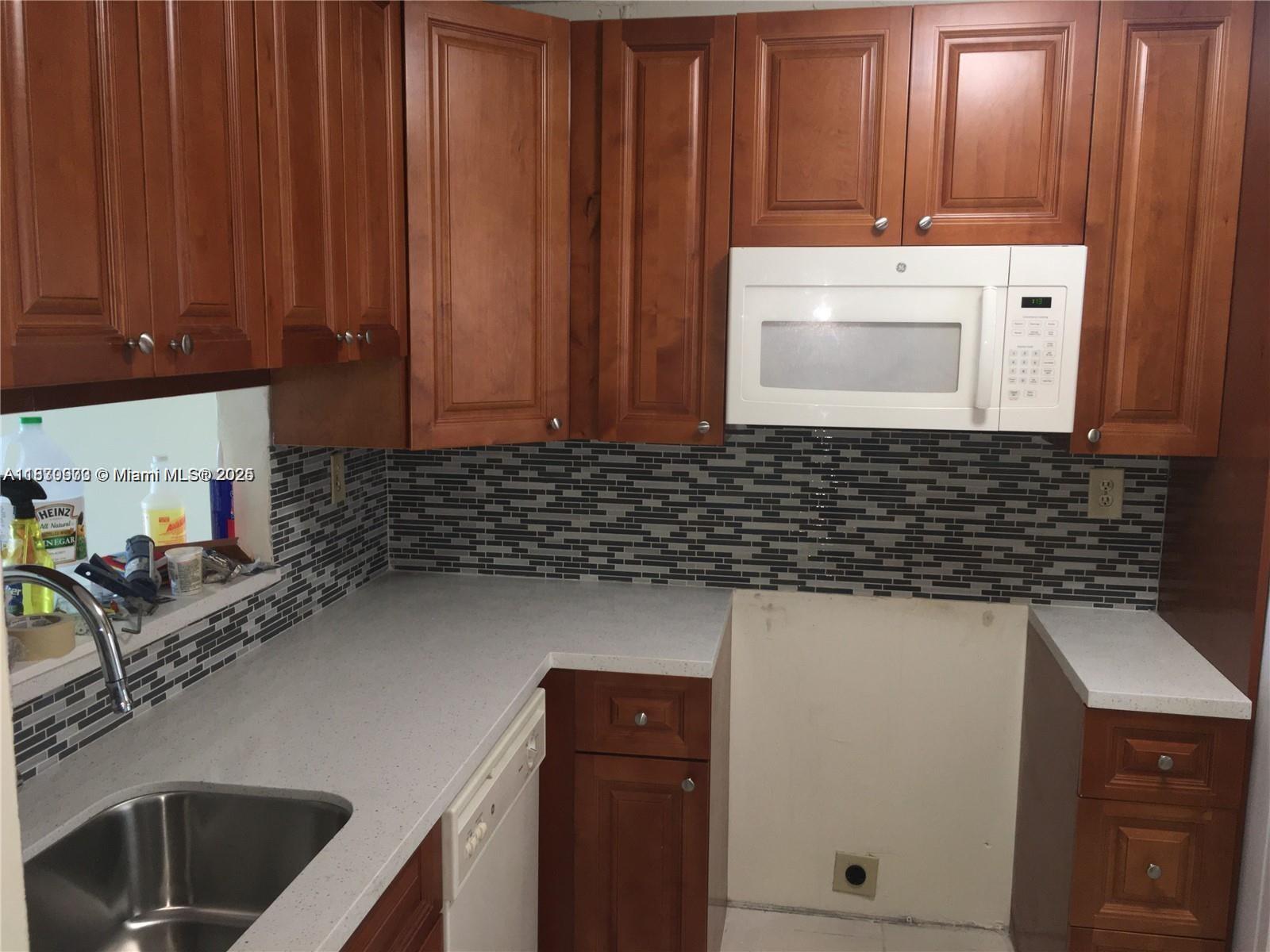 3396 Foxcroft Rd 308