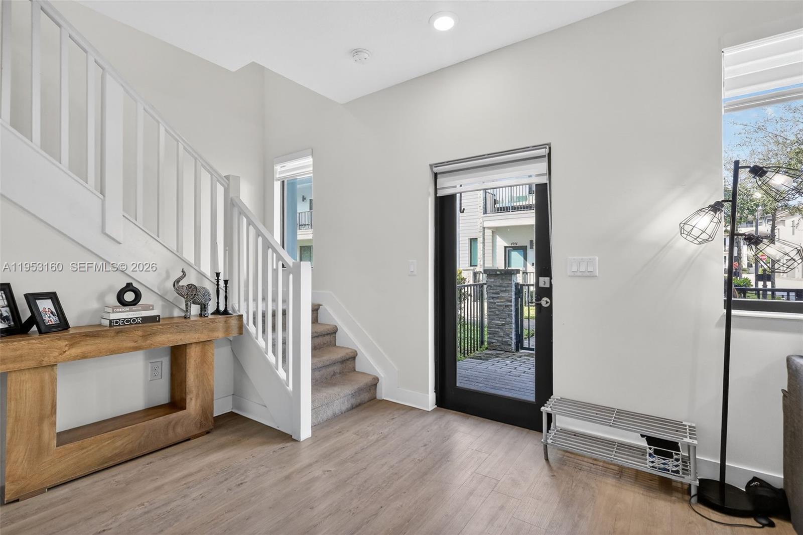 DOWNTOWN DORAL SOUTH PHAS - Residential