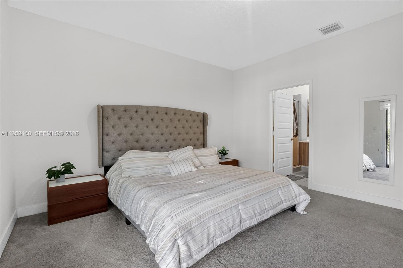 DOWNTOWN DORAL SOUTH PHAS - Residential