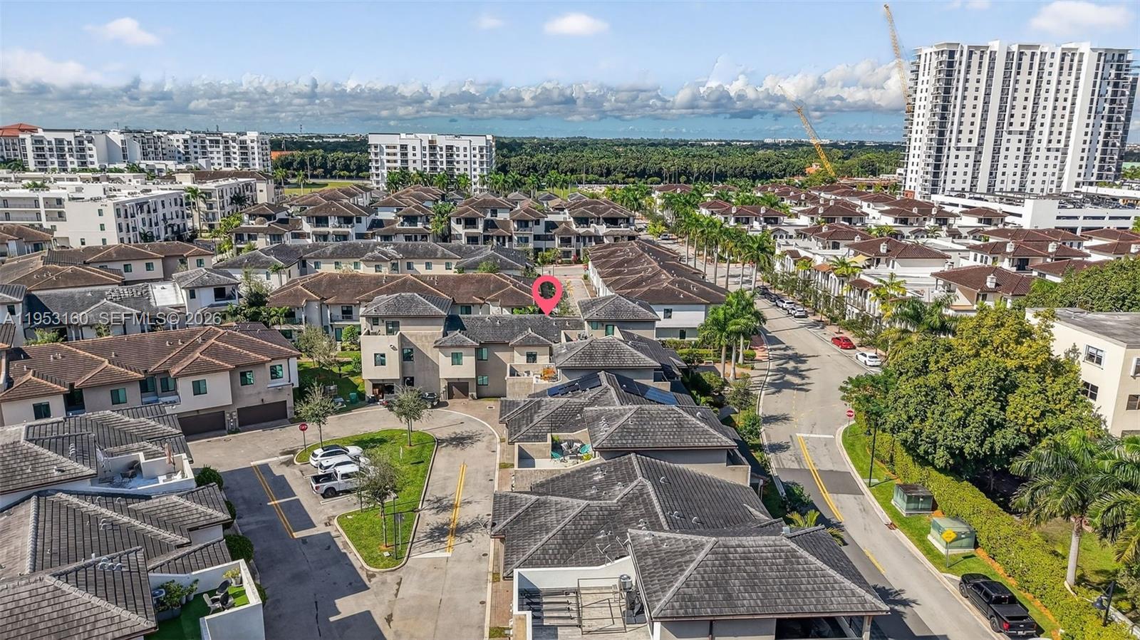 DOWNTOWN DORAL SOUTH PHAS - Residential