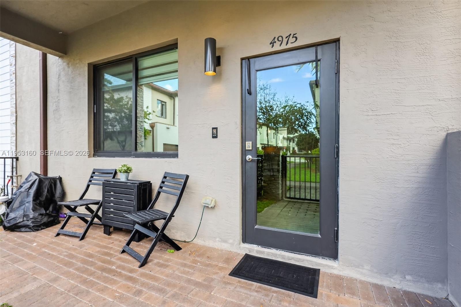 DOWNTOWN DORAL SOUTH PHAS - Residential