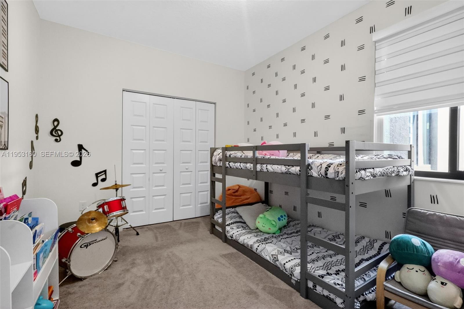 DOWNTOWN DORAL SOUTH PHAS - Residential