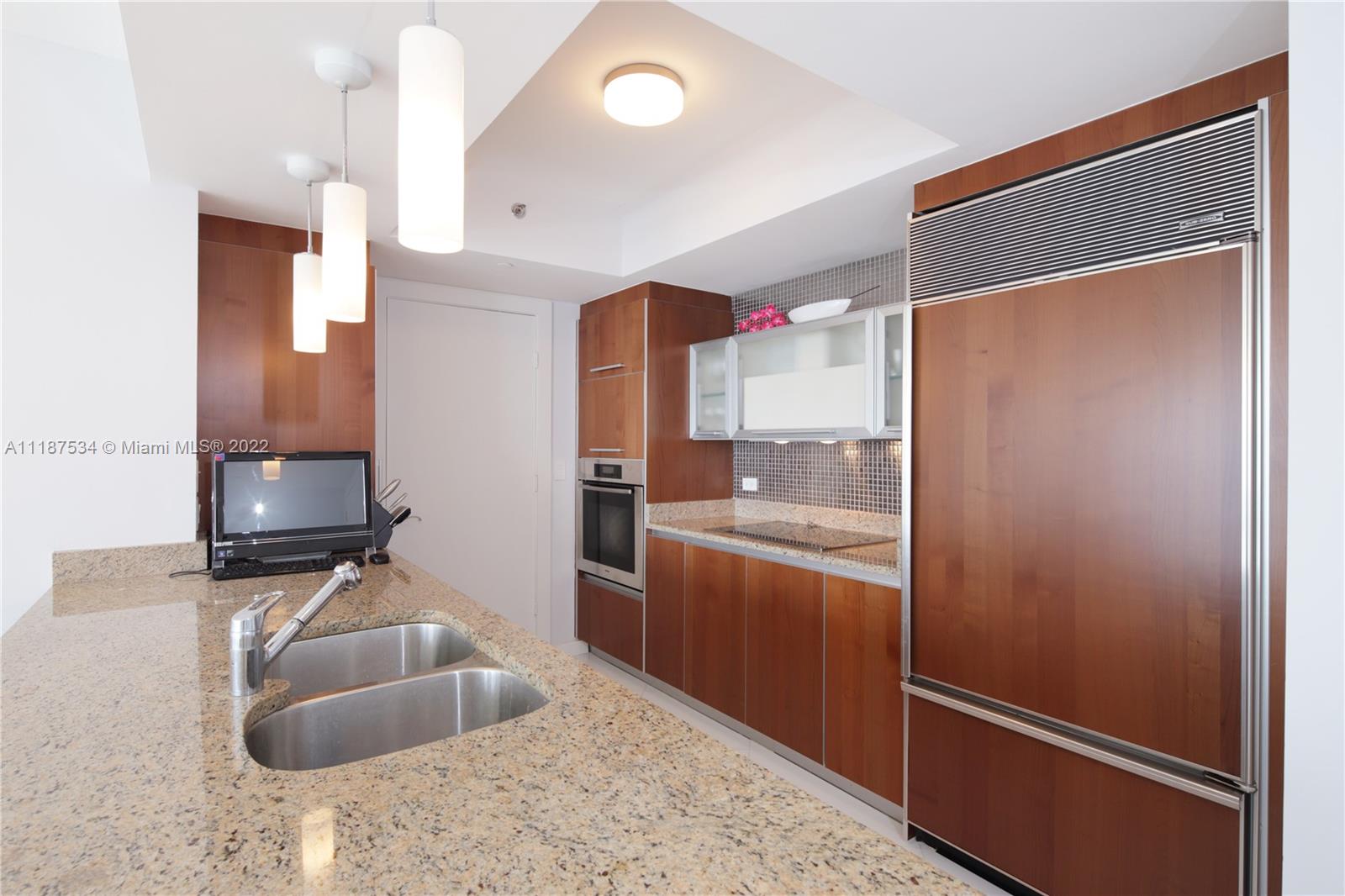 OCEAN FOUR CONDO - Residential Lease