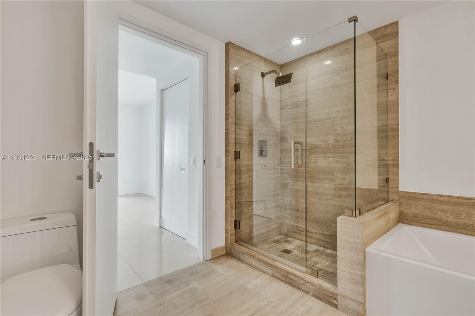 BRICKELLHOUSE CONDO - Residential