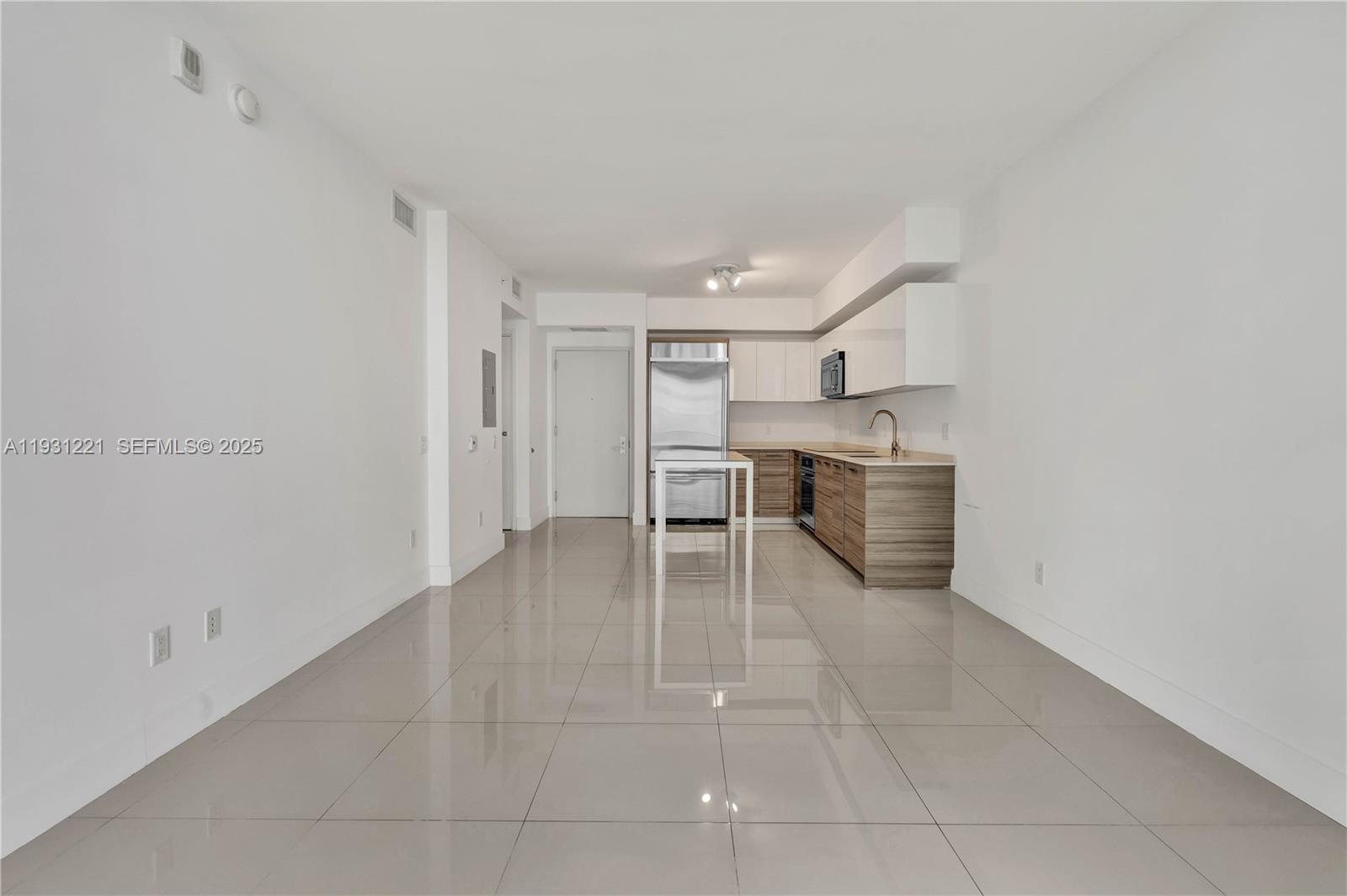 BRICKELLHOUSE CONDO - Residential