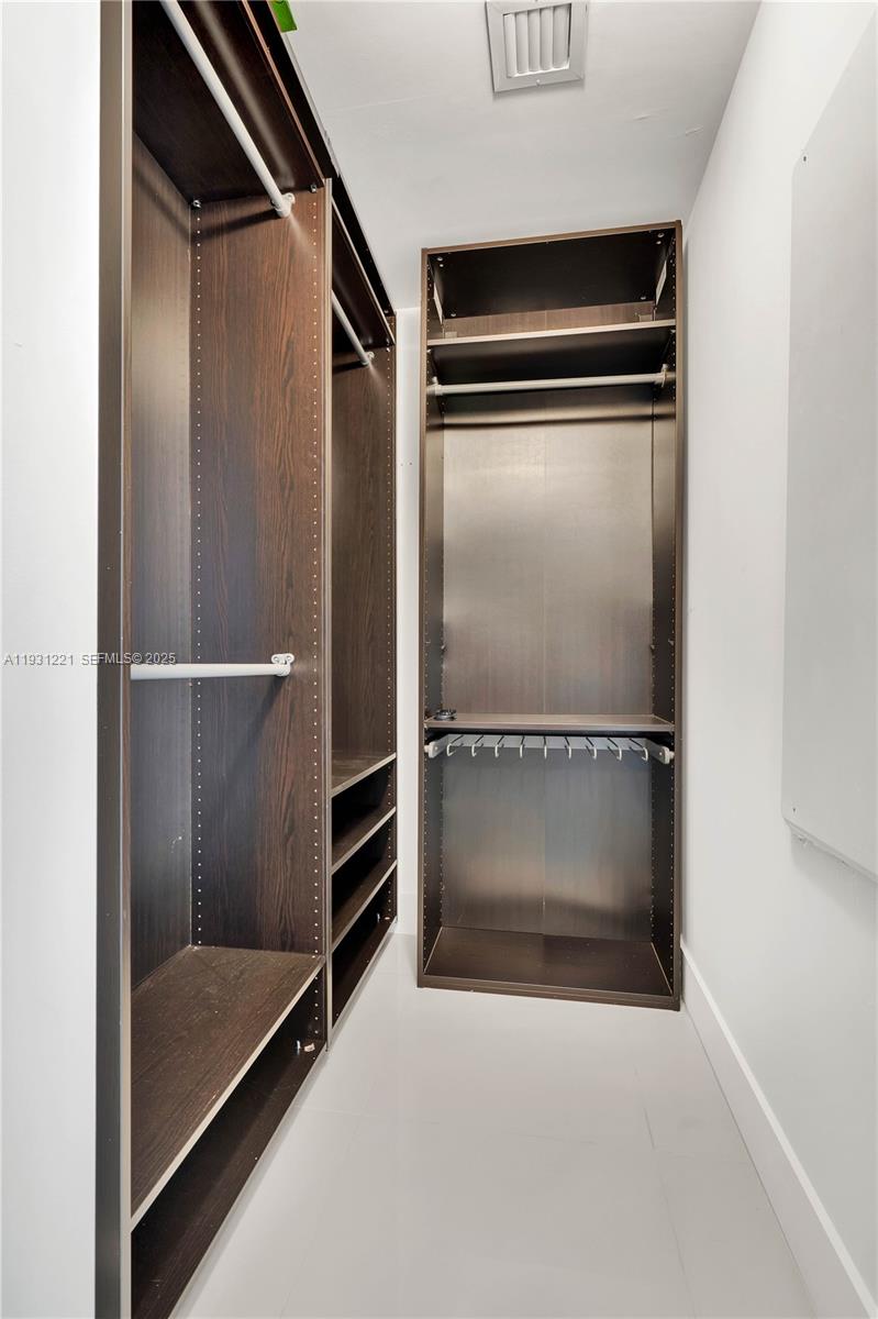 BRICKELLHOUSE CONDO - Residential