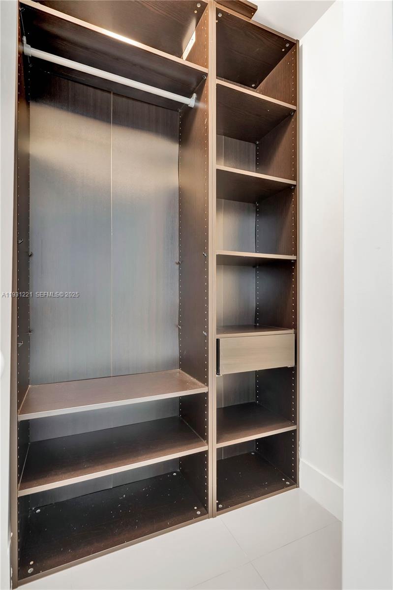 BRICKELLHOUSE CONDO - Residential