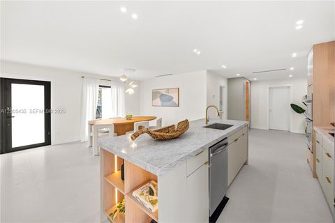 Tiny photo for 9261 SW 80th Ter, Miami, FL 33173 (MLS # A12005435)