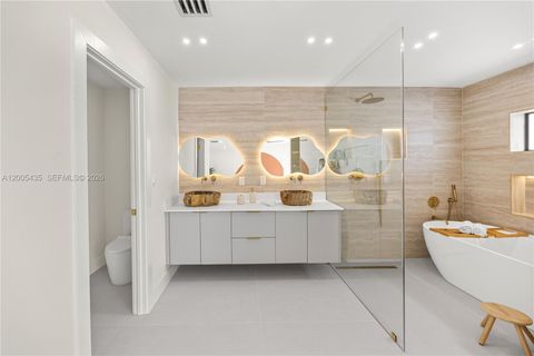 Tiny photo for 9261 SW 80th Ter, Miami, FL 33173 (MLS # A12005435)