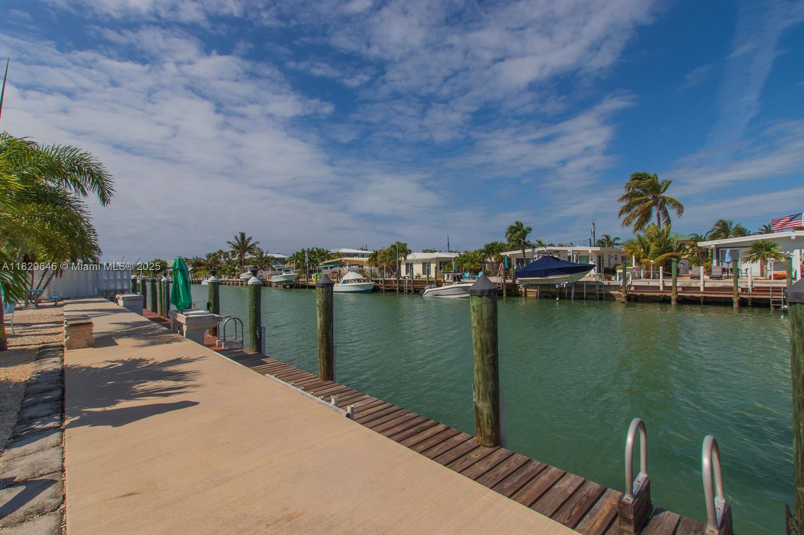 KEY COLONY BEACH - Residential