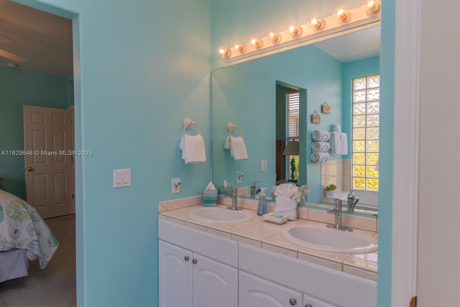 KEY COLONY BEACH - Residential