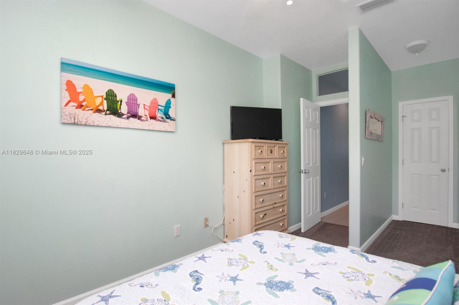 KEY COLONY BEACH - Residential