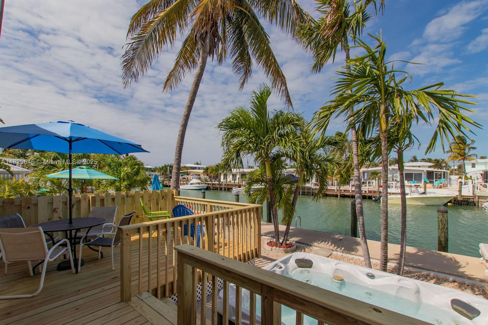 KEY COLONY BEACH - Residential