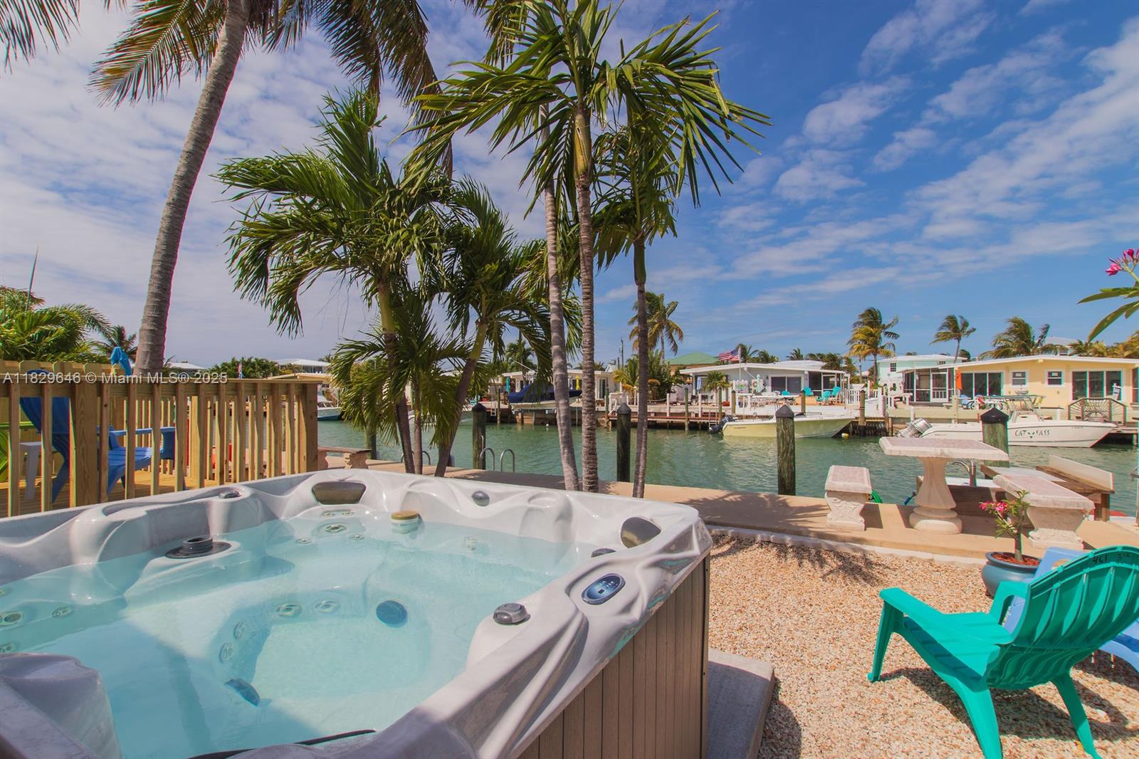 KEY COLONY BEACH - Residential