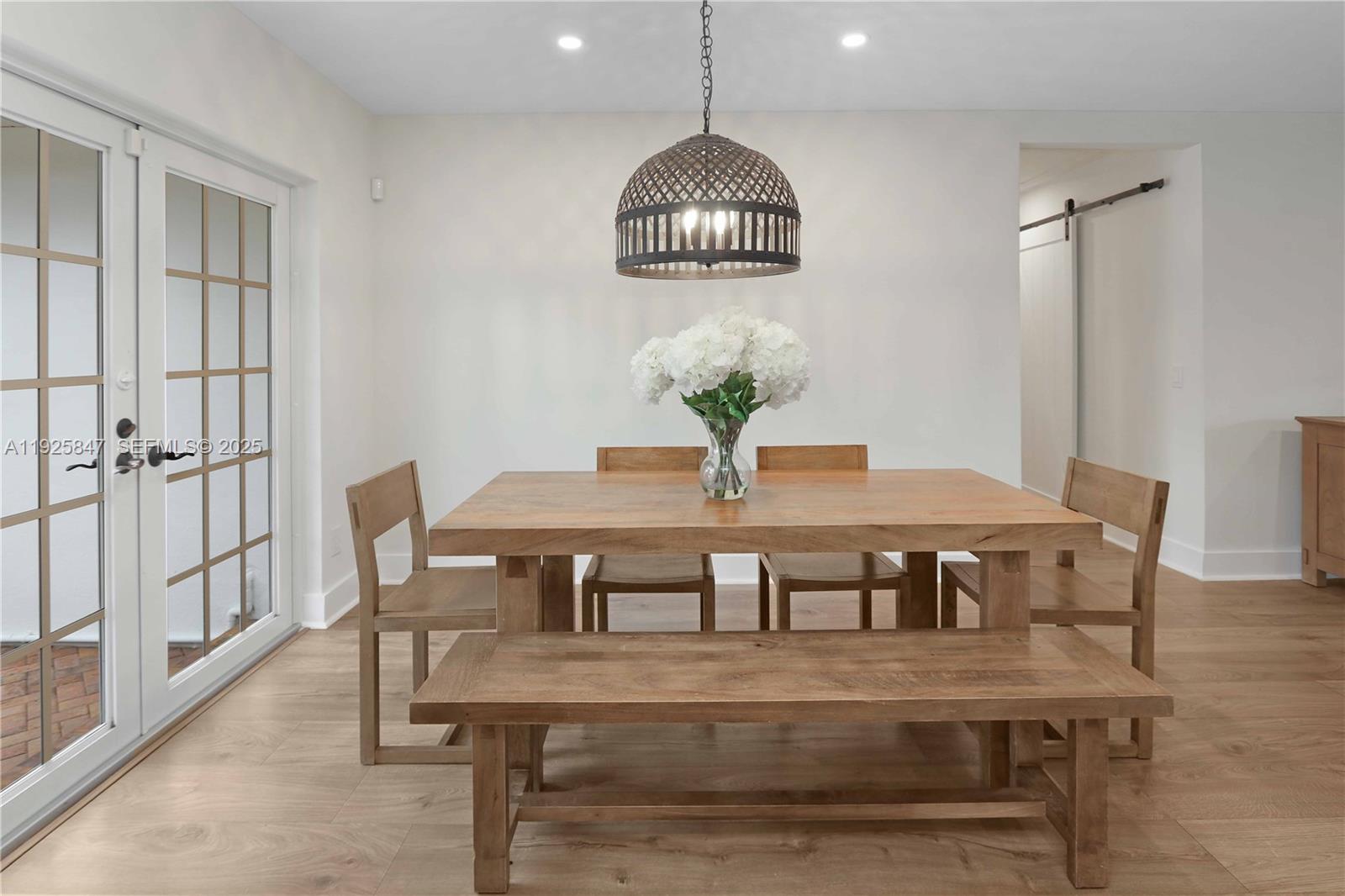 HOLLYWOOD - Residential