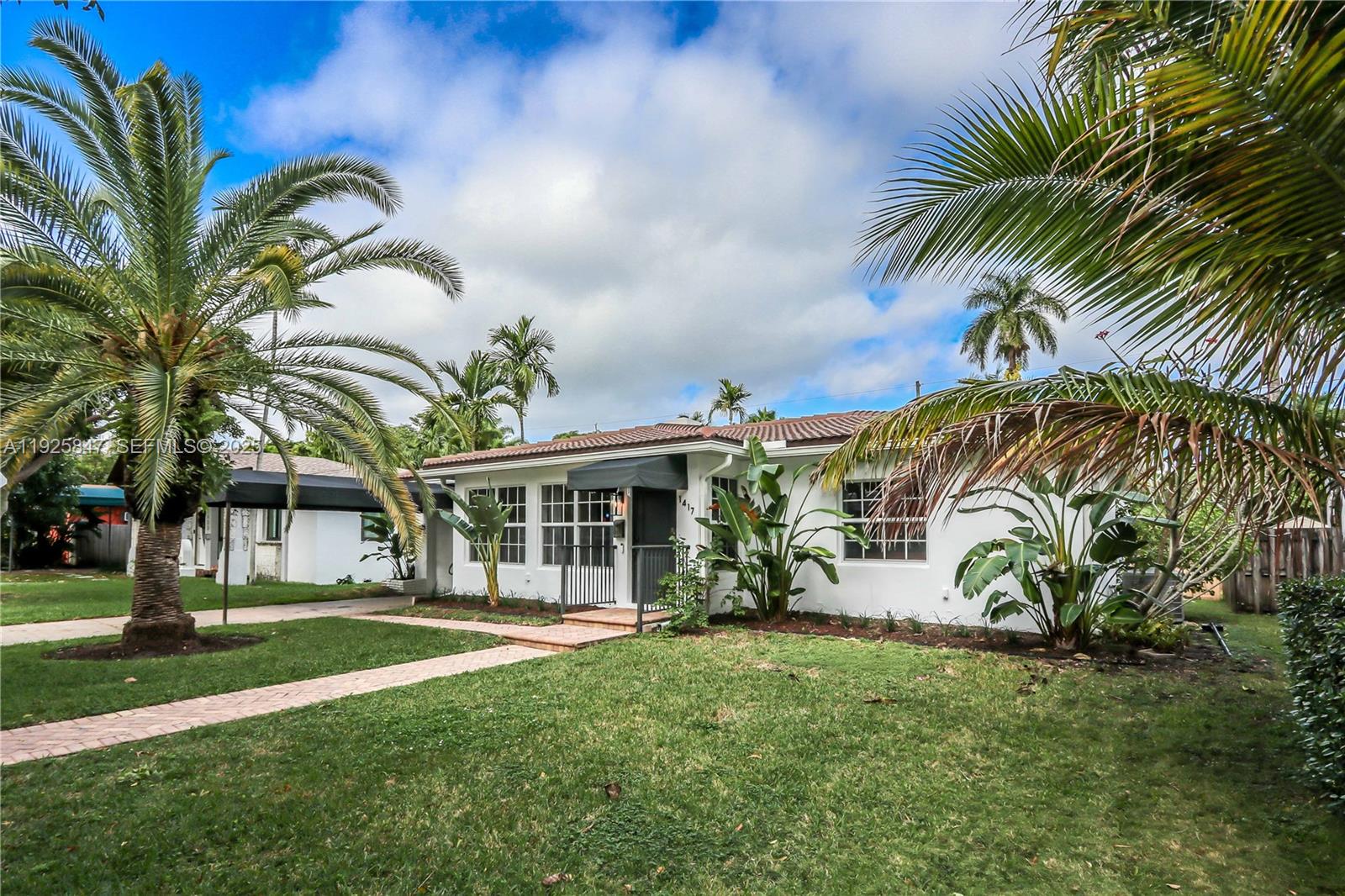 HOLLYWOOD - Residential