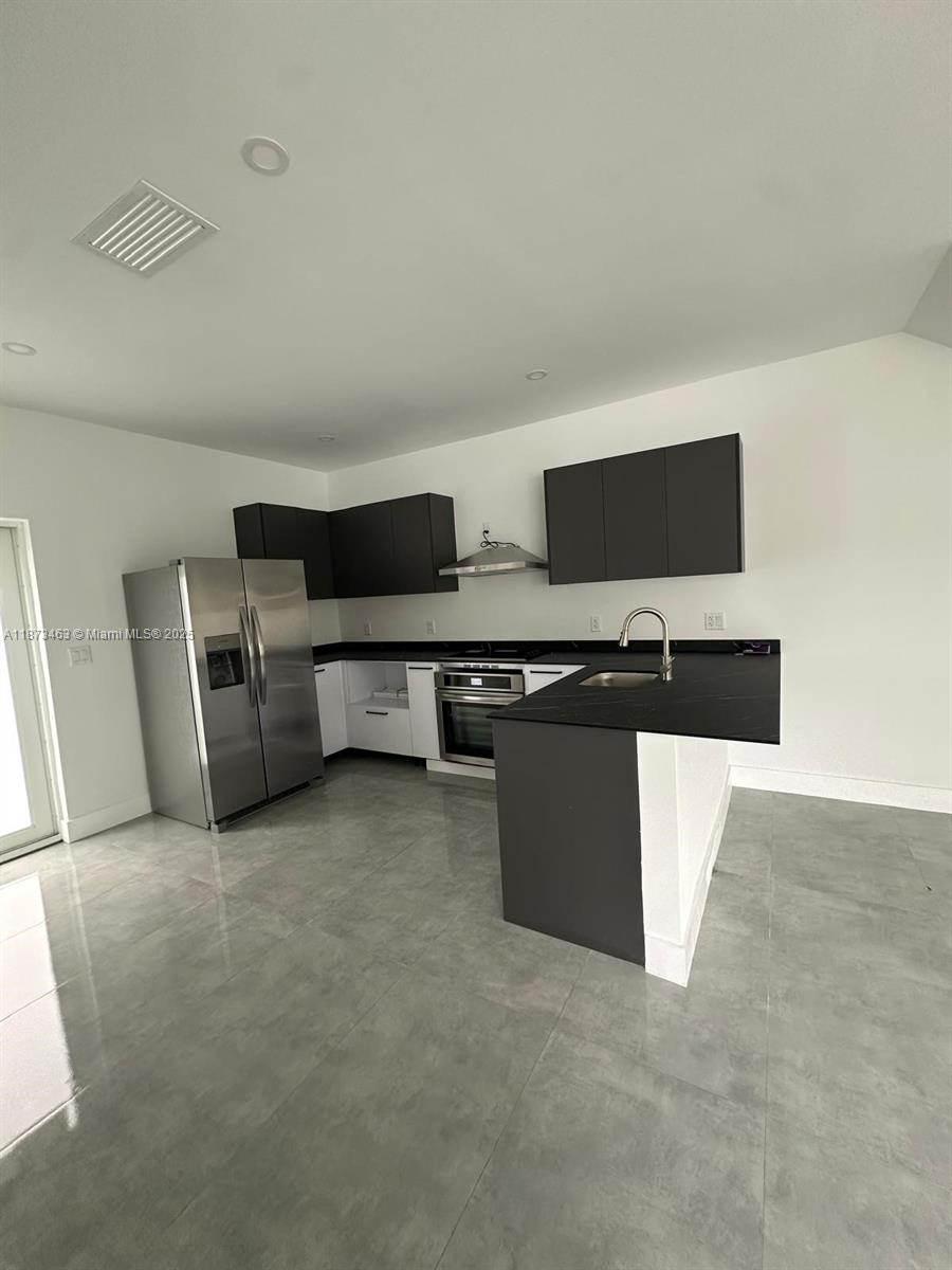 LIBERTY PARK - Residential Lease