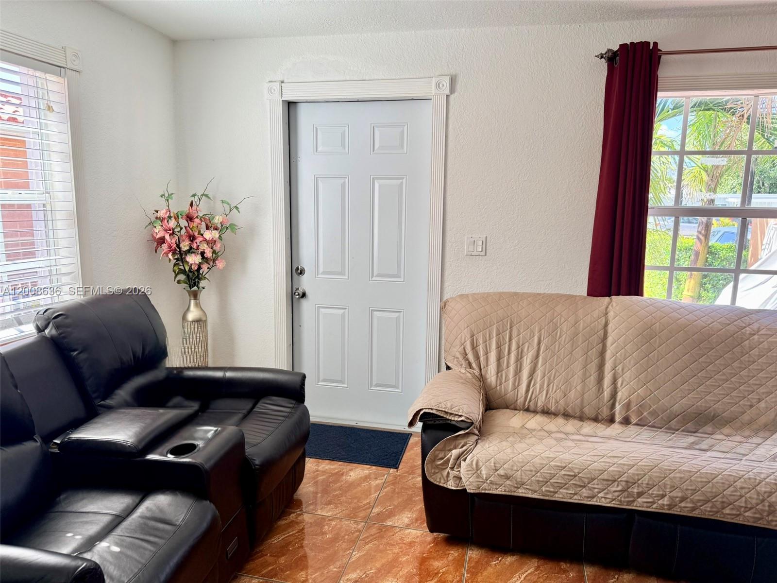 HIALEAH 5TH ADDN - Residential